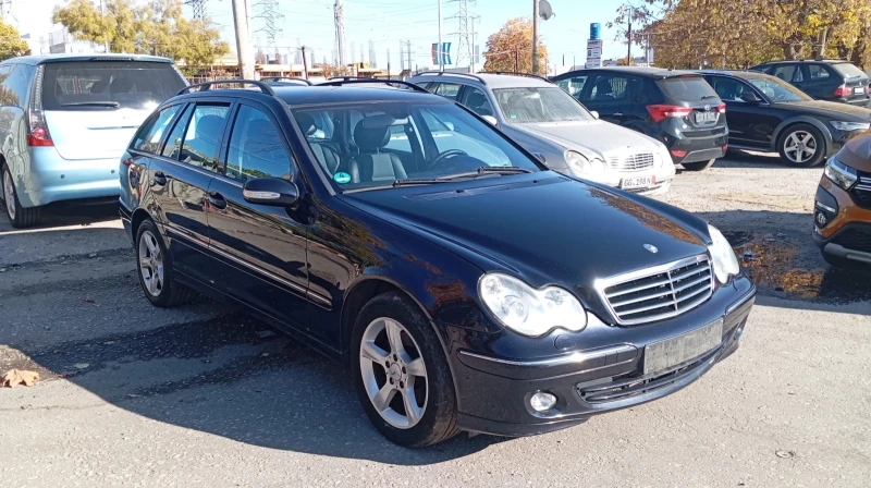 Mercedes-Benz C 180, снимка 3 - Автомобили и джипове - 47885559