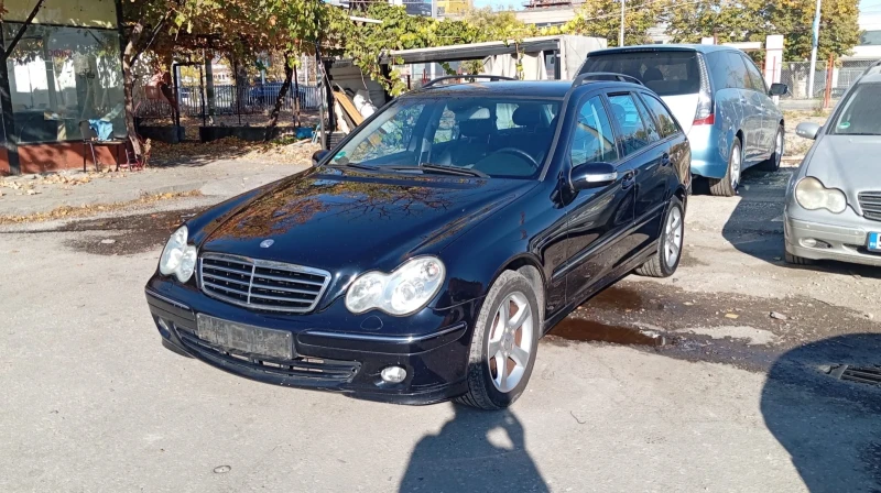 Mercedes-Benz C 180, снимка 2 - Автомобили и джипове - 47885559