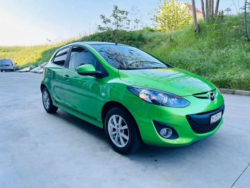 Mazda 2, снимка 6 - Автомобили и джипове - 49305773