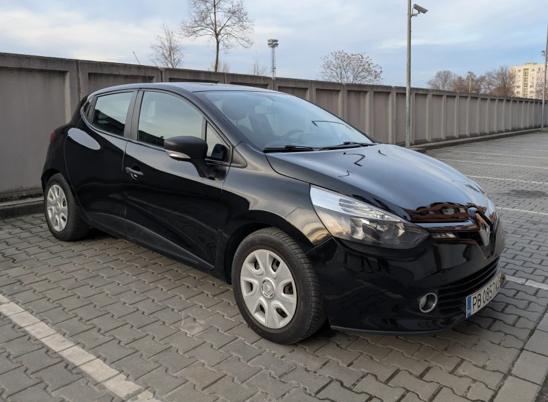 Renault Clio 4, снимка 2 - Автомобили и джипове - 49441346