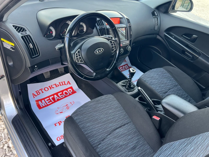 Kia Ceed 1.4i/109p.s-Hatchback-5 vrati/klima, снимка 9 - Автомобили и джипове - 51471985