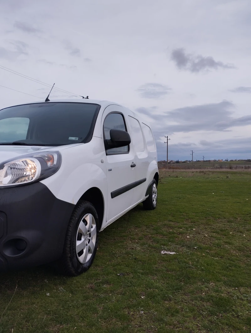 Renault Kangoo Товарен, снимка 2 - Автомобили и джипове - 52398526