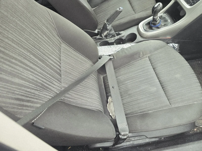 Opel Astra 1.7cdti, снимка 7 - Автомобили и джипове - 52408499