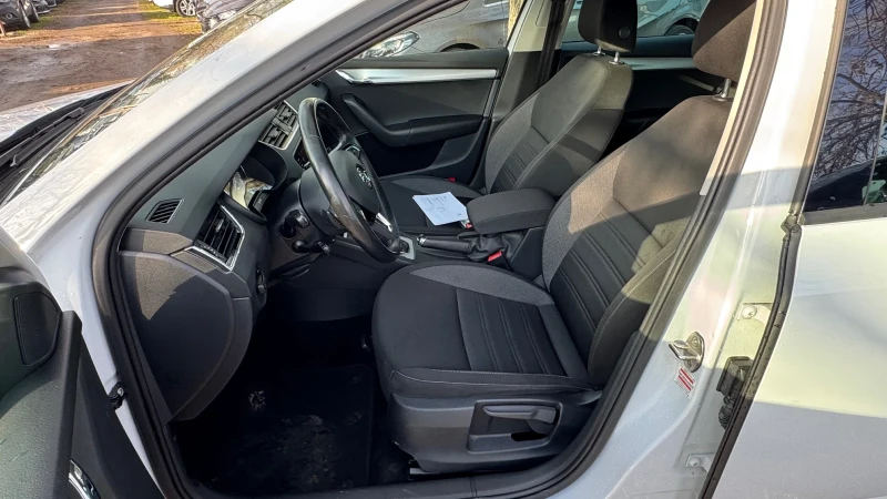 Skoda Octavia 4x4! 184кс! Автомат! Реални км!, снимка 9 - Автомобили и джипове - 52833292