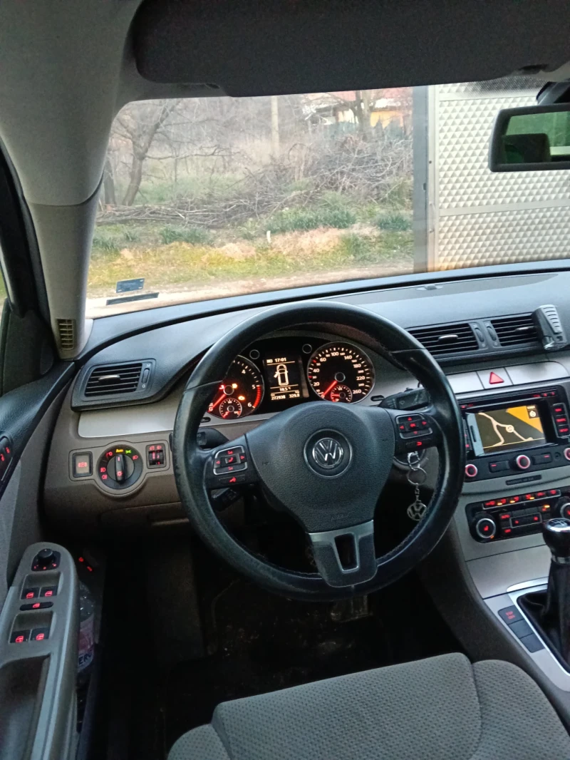 VW Passat, снимка 7 - Автомобили и джипове - 52971912