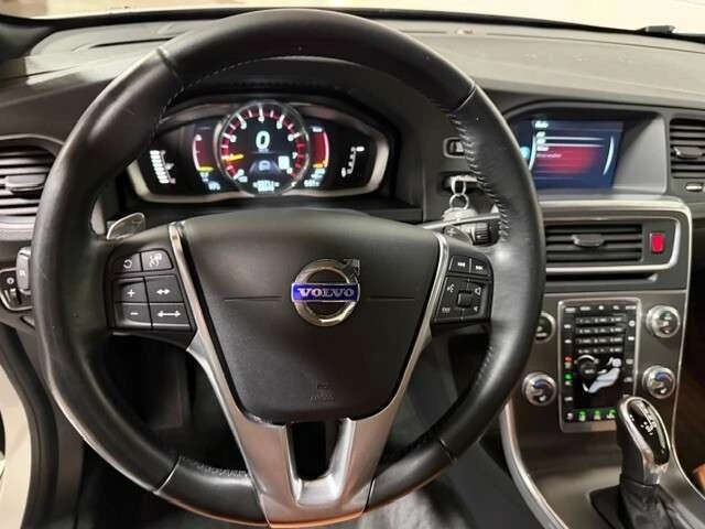 Volvo S60 * Premier+ (non R design) * CARFAX * ЦЕНА ДО БГ, снимка 10 - Автомобили и джипове - 53305208