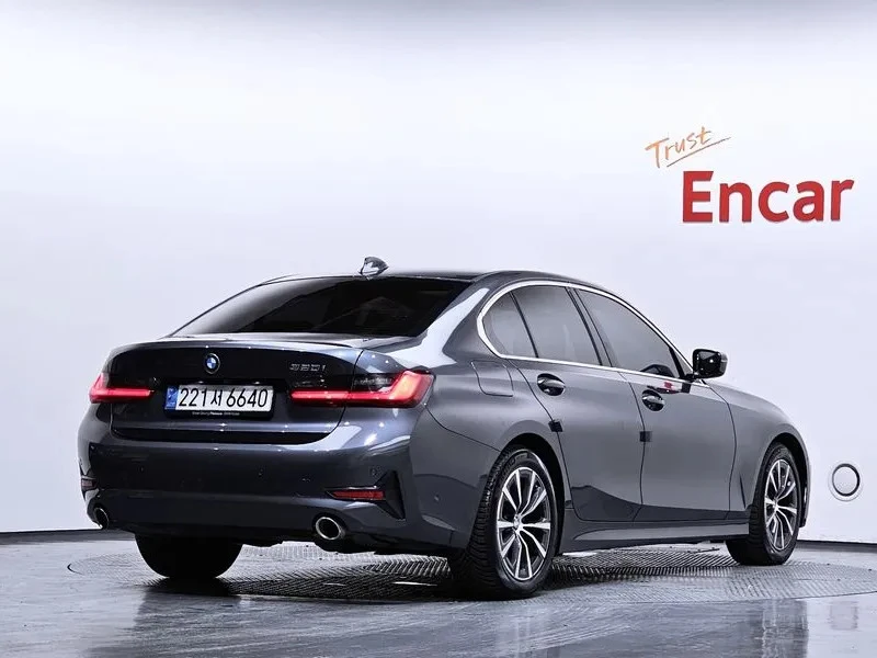 BMW 320, снимка 2 - Автомобили и джипове - 54736734