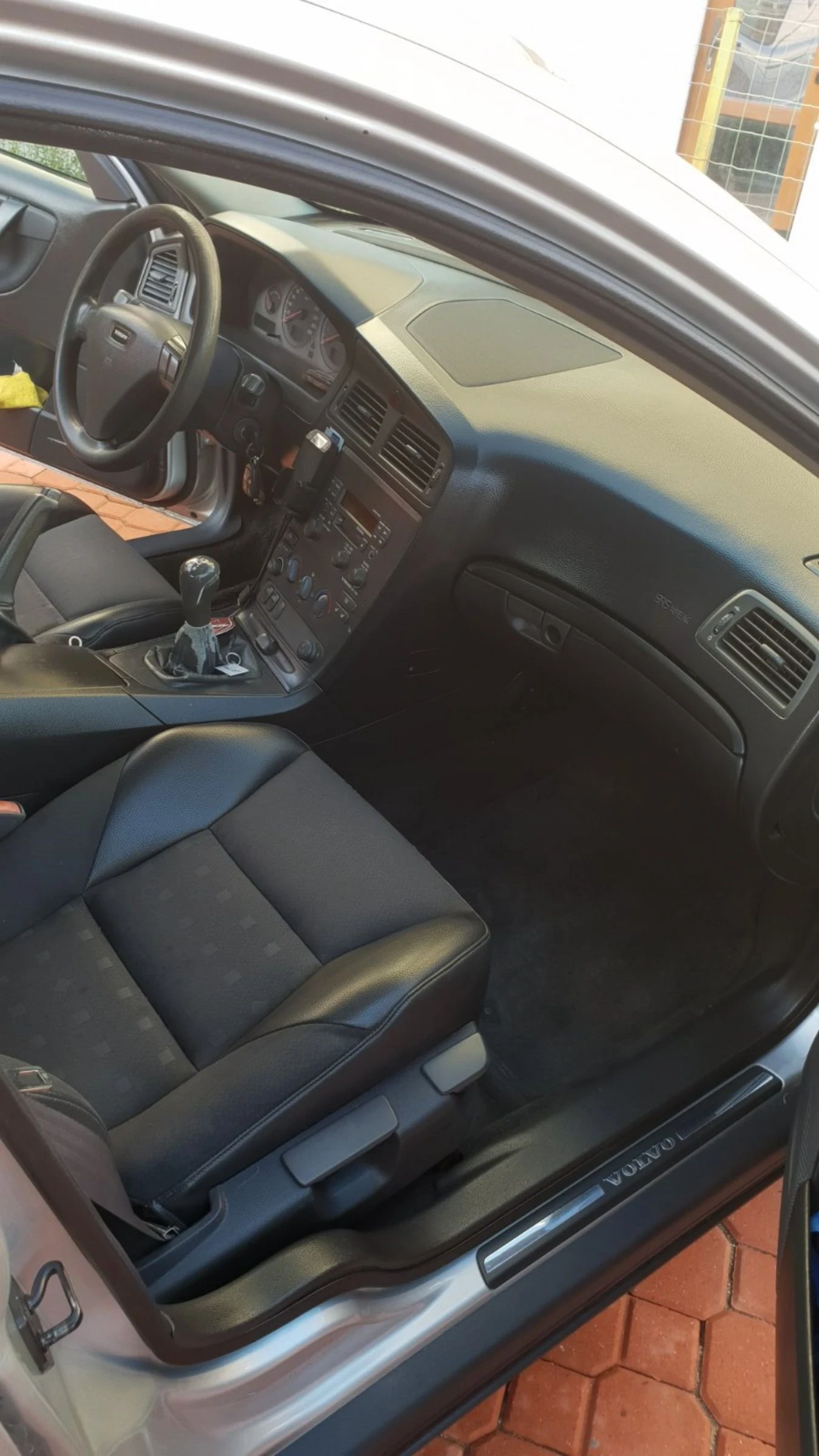 Volvo S60  - изображение 3