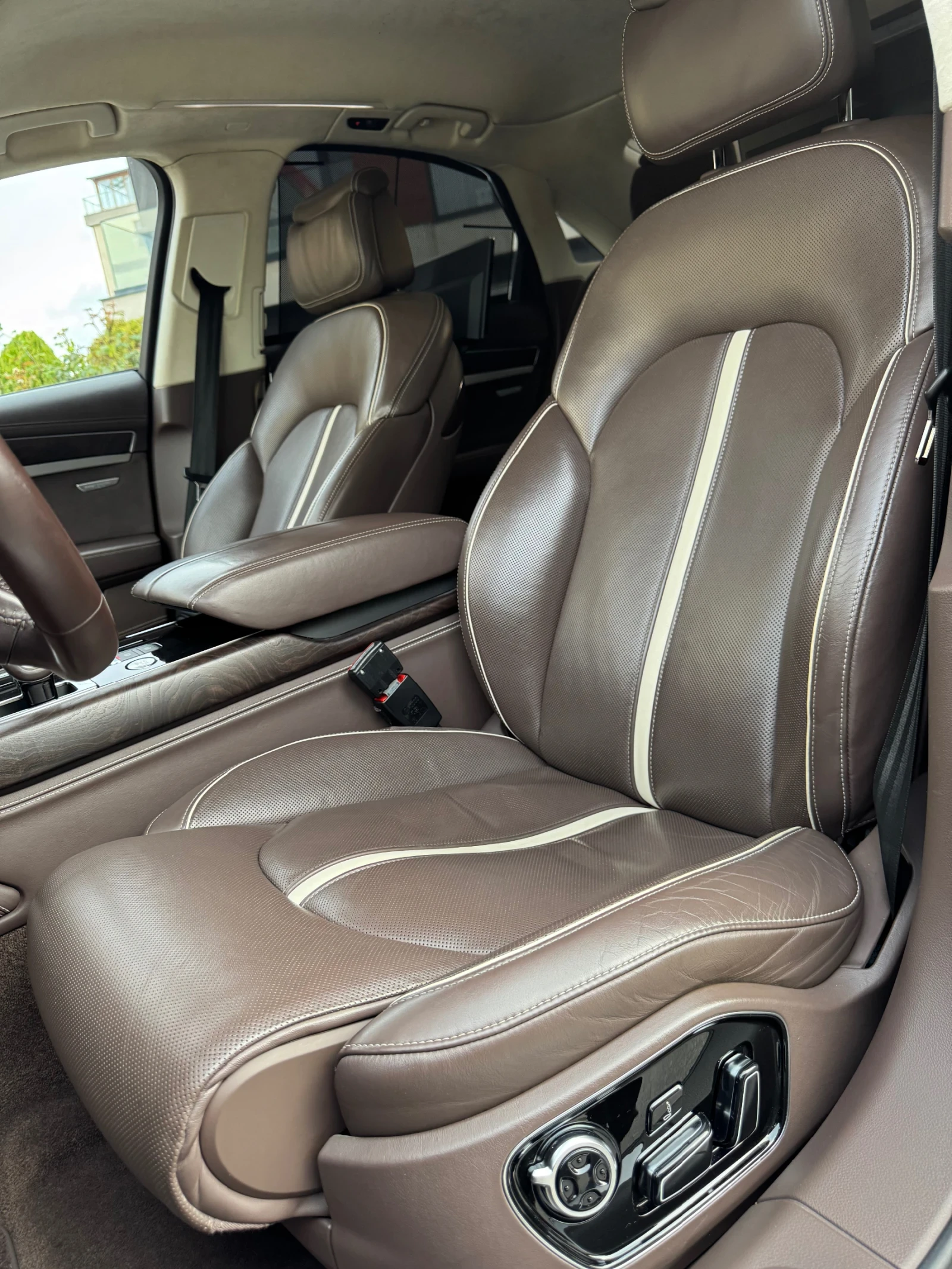 Audi A8 W12 PACK* DESIGNO SELECTION* МАСАЖ* TV* CARPLAY* К - изображение 9