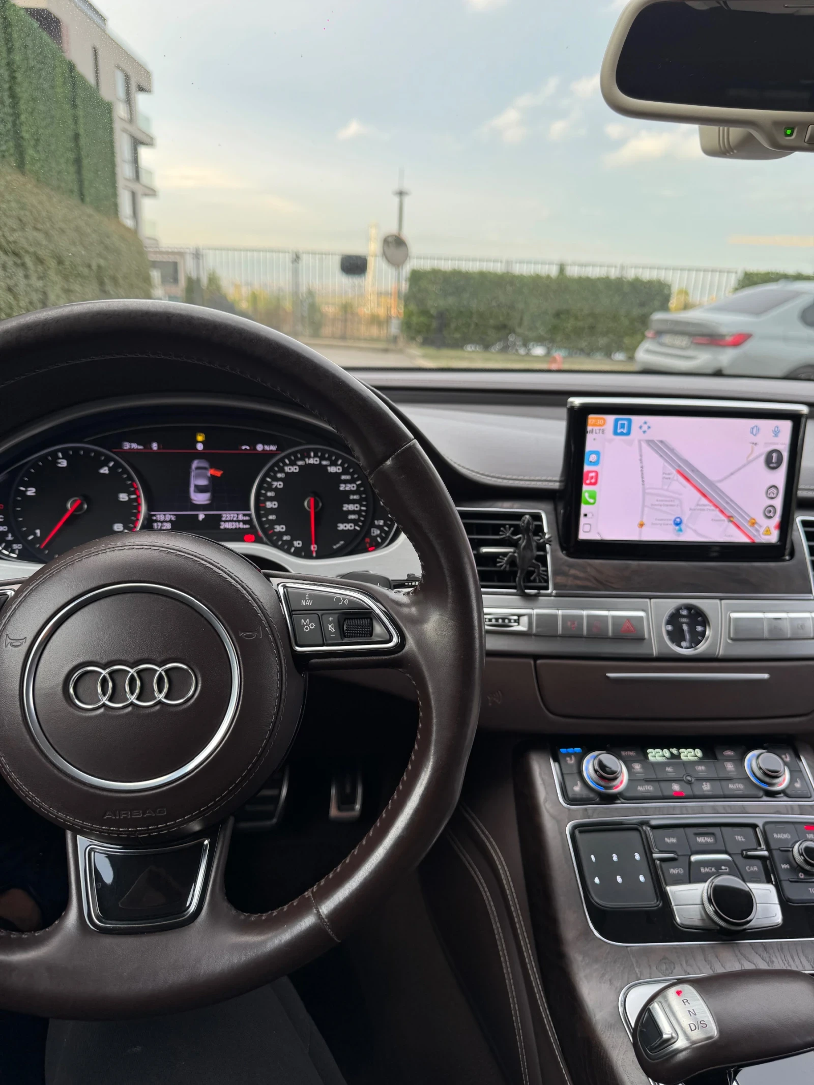 Audi A8 W12 PACK* DESIGNO SELECTION* МАСАЖ* TV* CARPLAY* К - изображение 4