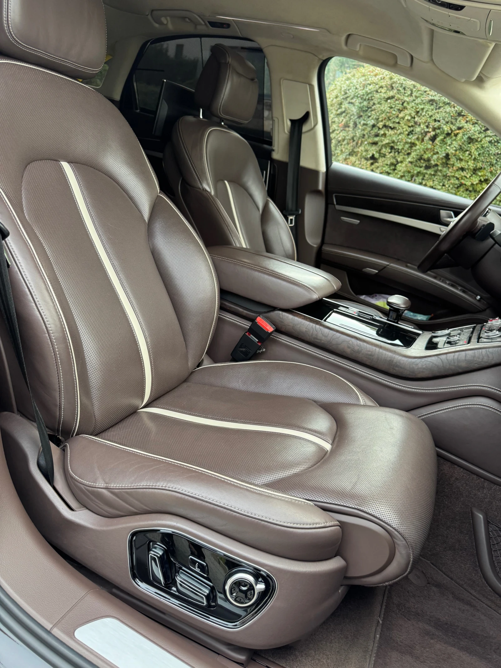 Audi A8 W12 PACK* DESIGNO SELECTION* МАСАЖ* TV* CARPLAY* К - изображение 8