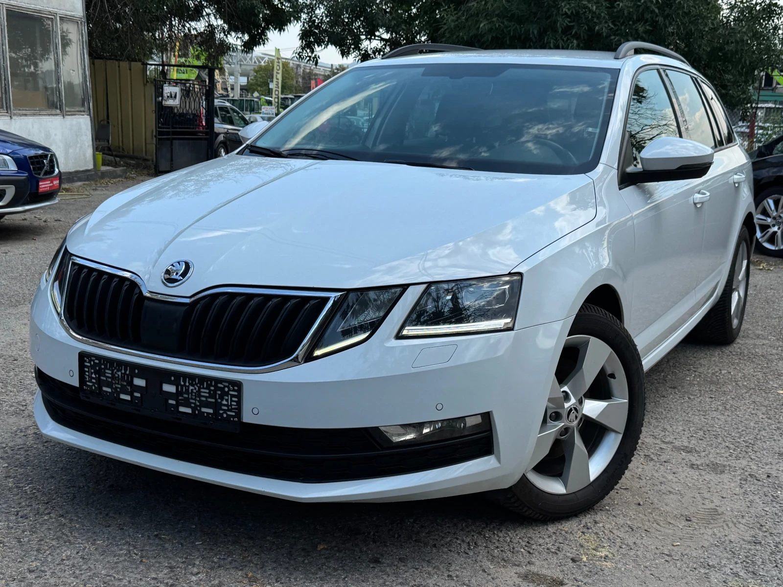 Skoda Octavia 4x4! 184кс! Автомат! Реални км!