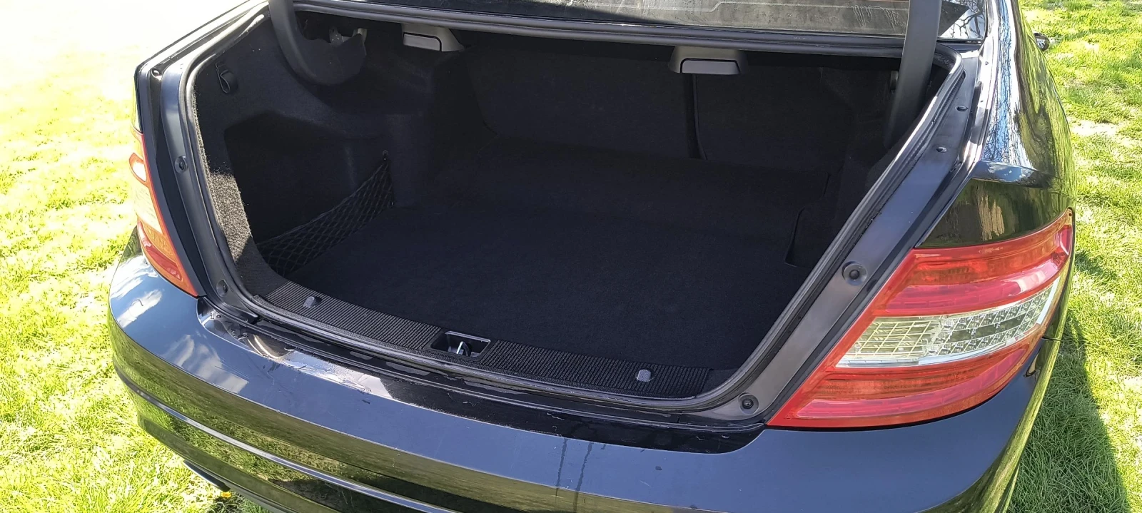 Mercedes-Benz C 200 AMG, снимка 12 - Автомобили и джипове - 53543504