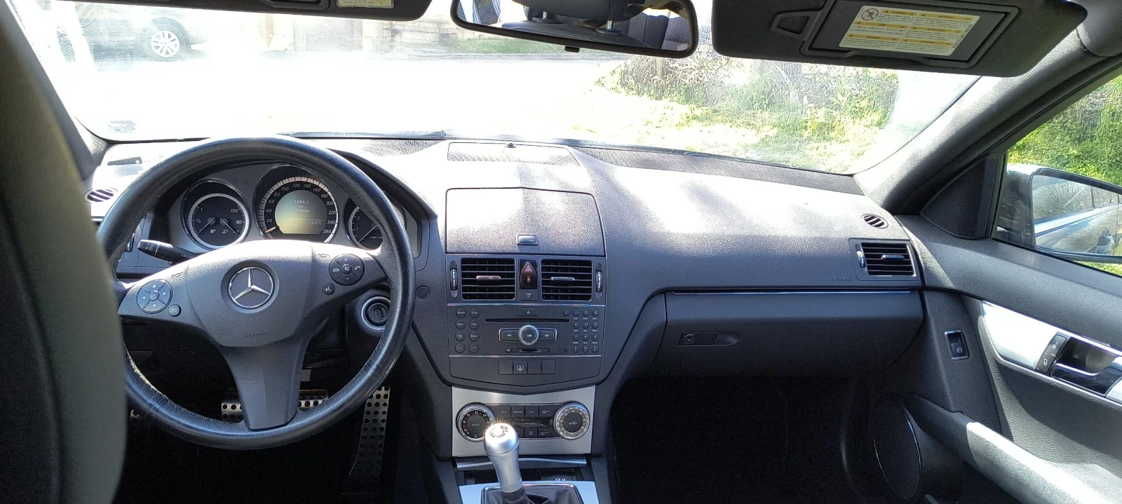 Mercedes-Benz C 200 AMG, снимка 9 - Автомобили и джипове - 53543504