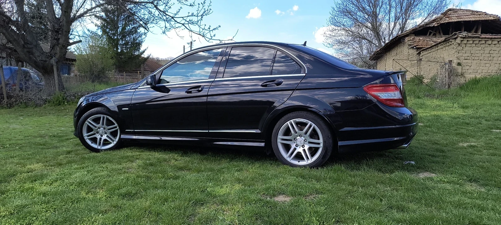 Mercedes-Benz C 200 AMG, снимка 3 - Автомобили и джипове - 53543504