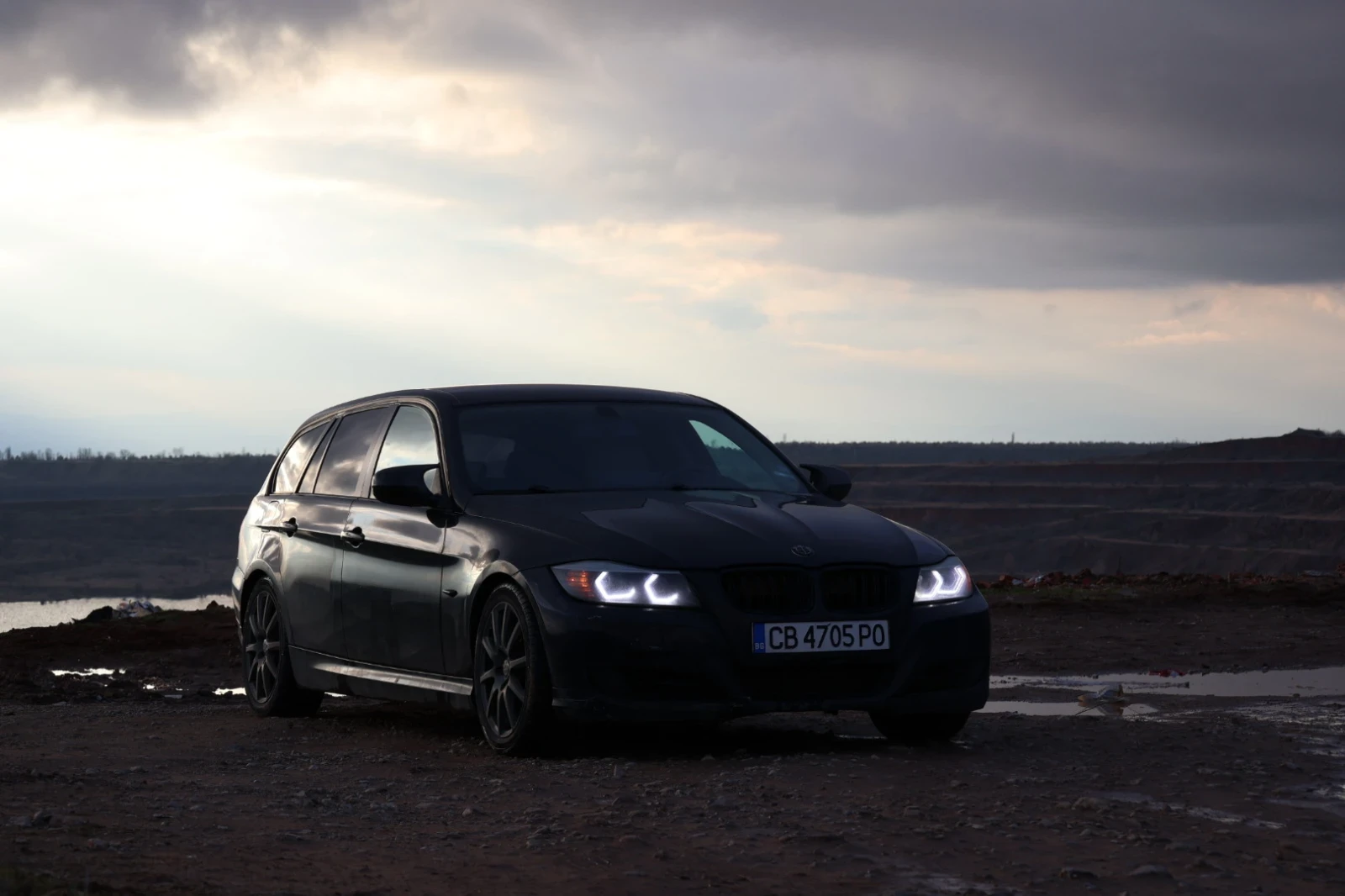 BMW 320 320d, снимка 3 - Автомобили и джипове - 53918289