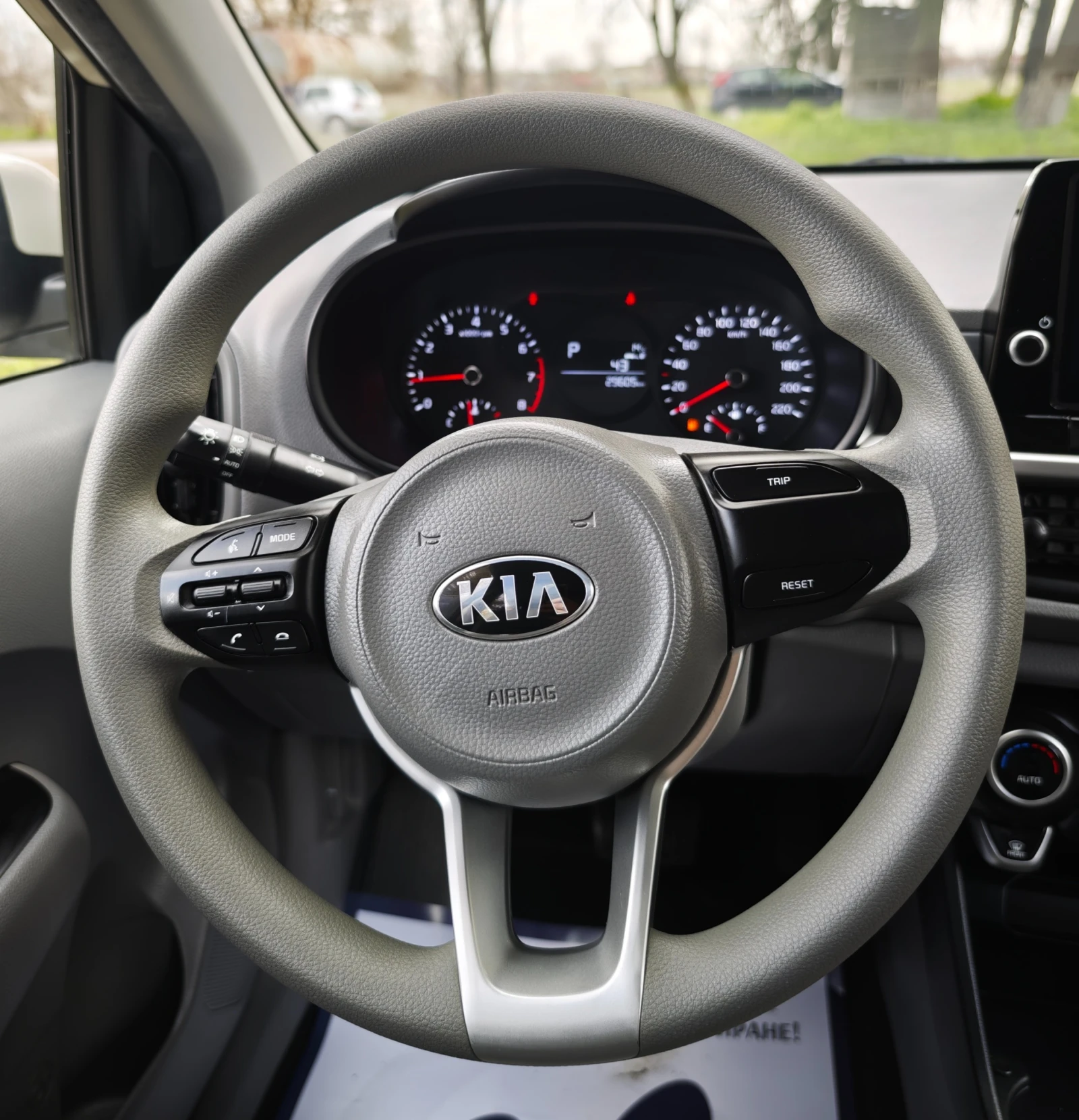 Kia Morning 1.0 MPI, снимка 10 - Автомобили и джипове - 53983728