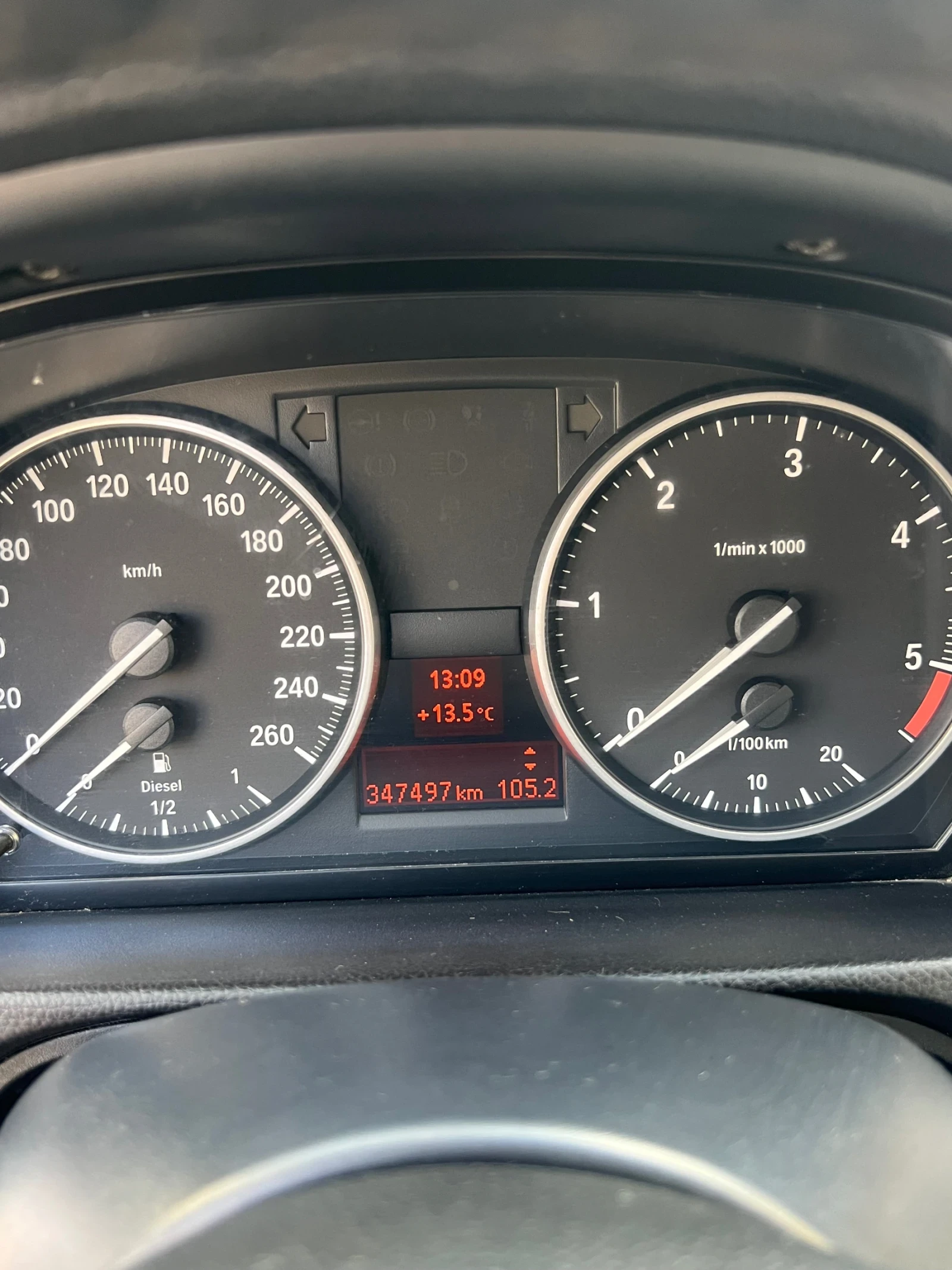 BMW 318 E91, снимка 10 - Автомобили и джипове - 54097750