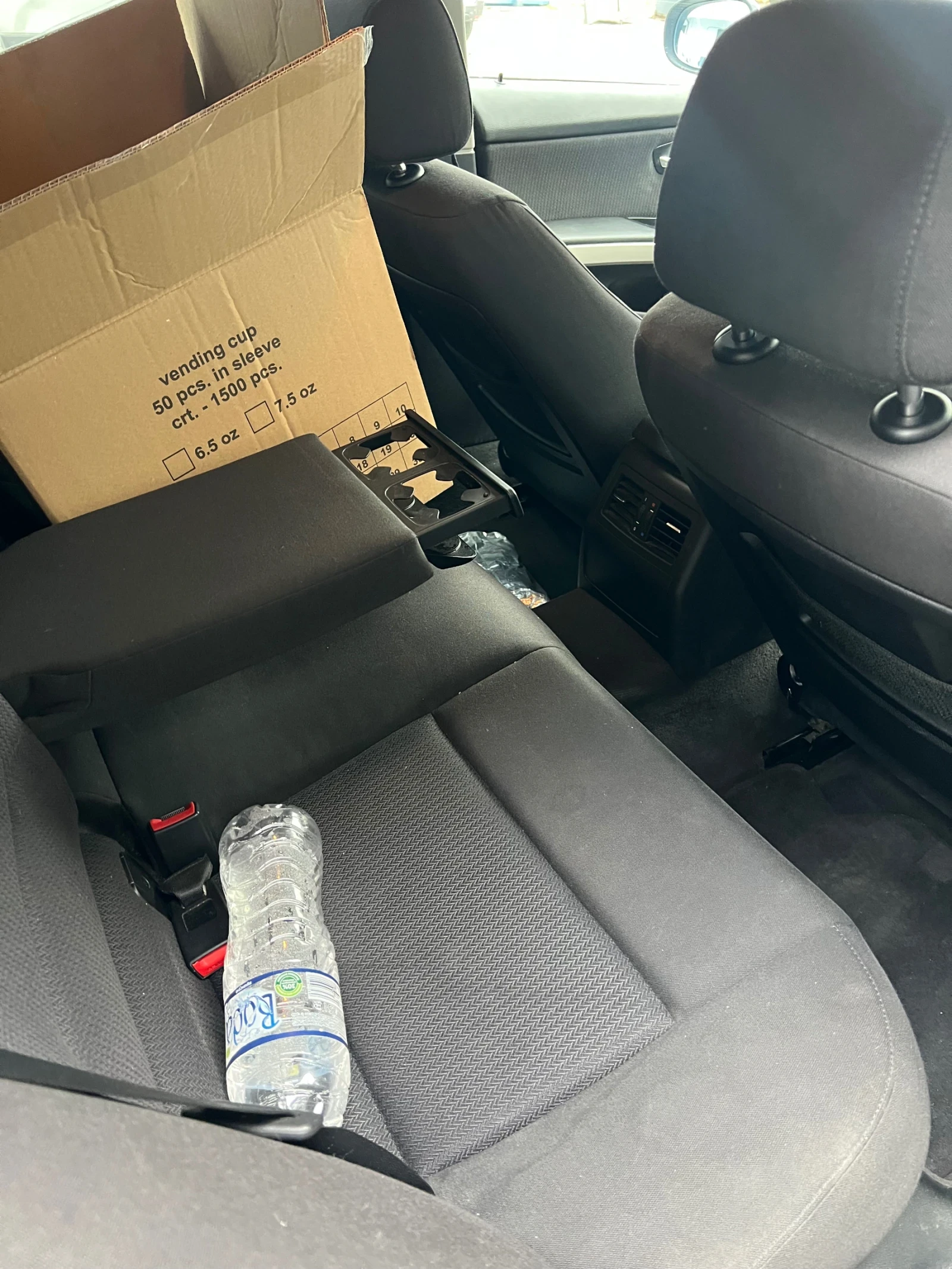 BMW 318 E91, снимка 14 - Автомобили и джипове - 54097750