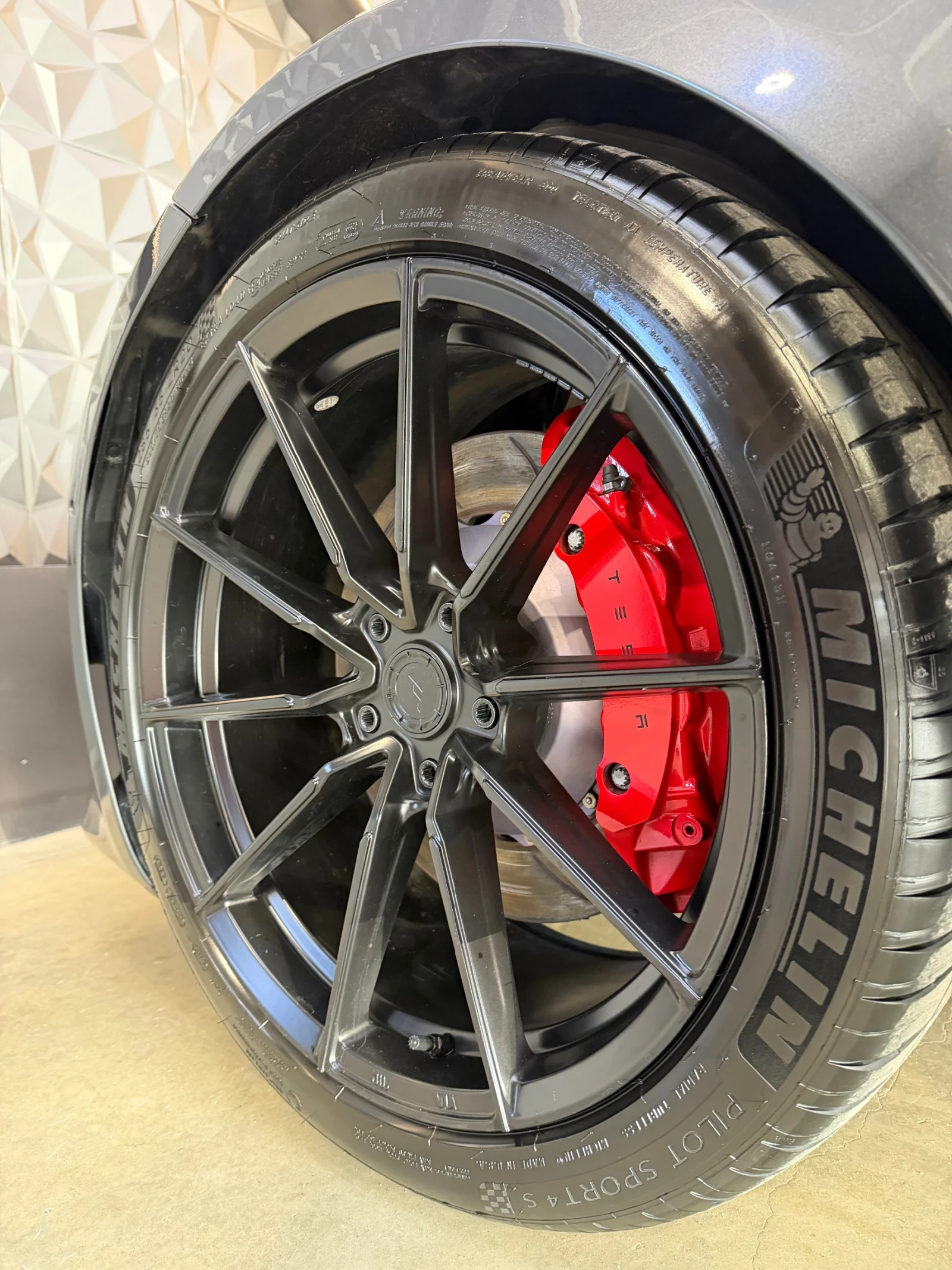 Tesla Model S PLAID * КАРБОН * , снимка 16 - Автомобили и джипове - 54150964