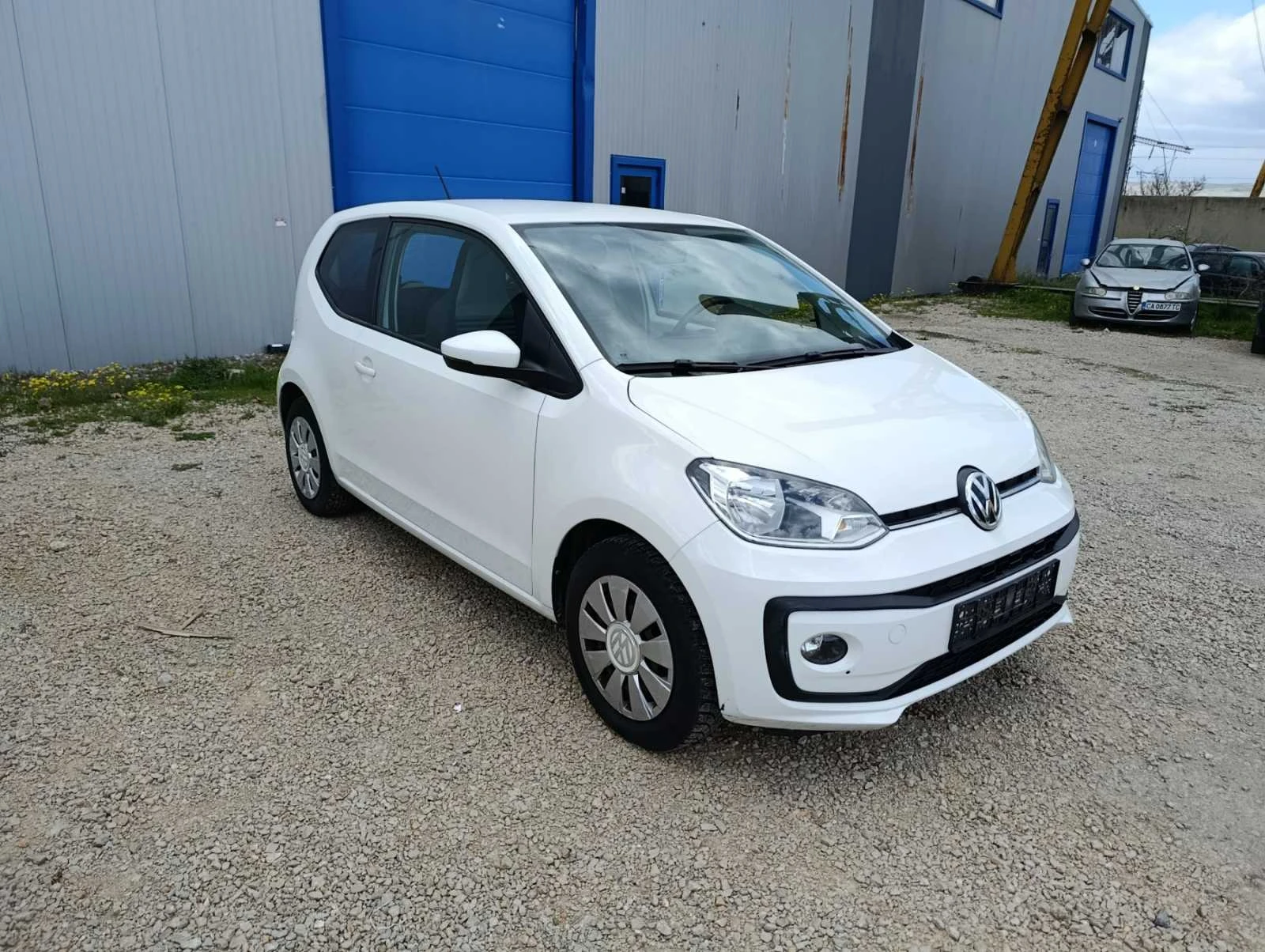 VW Up, снимка 2 - Автомобили и джипове - 54370175