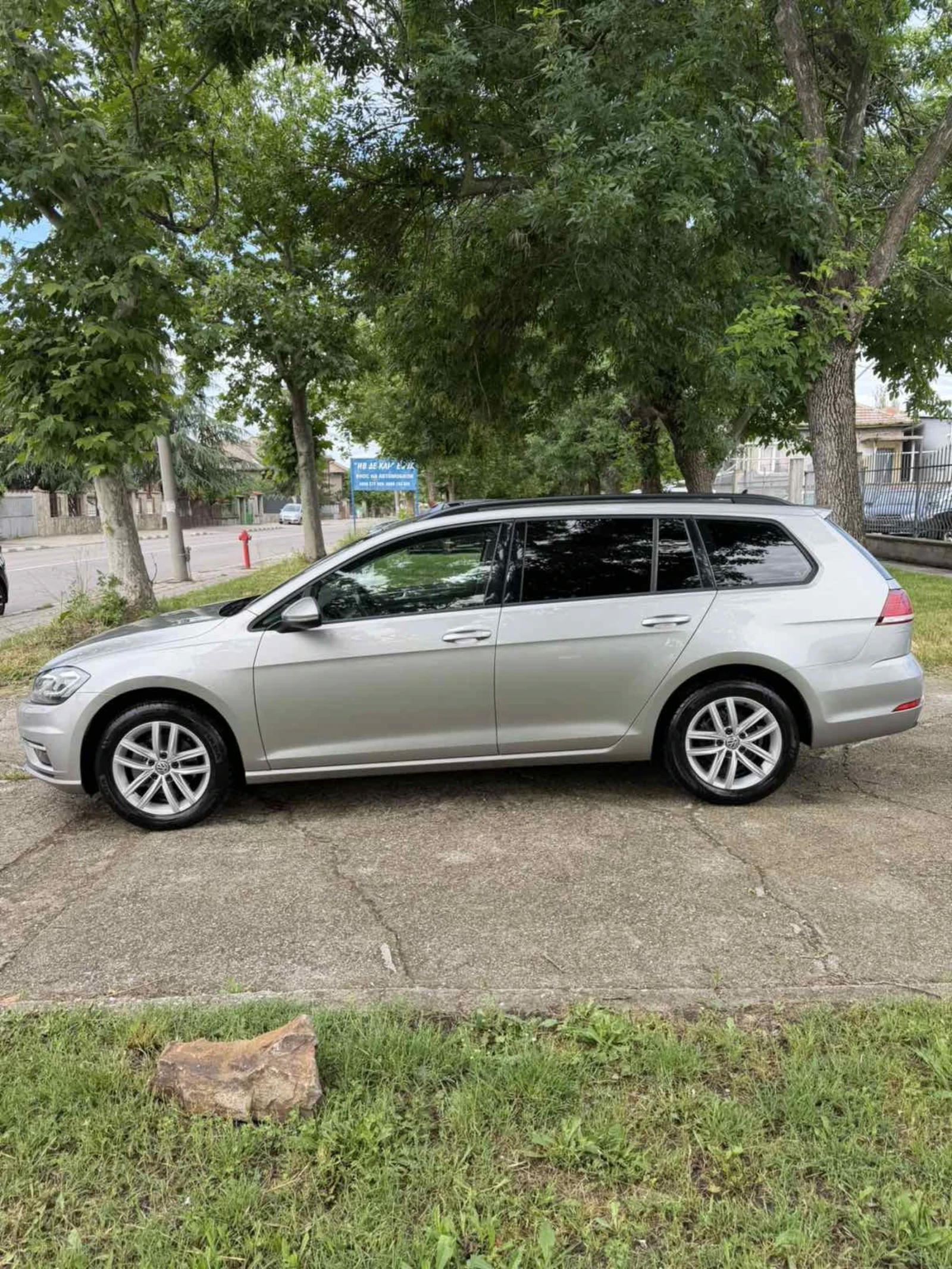 VW Golf 1.6 DIESEL AUSTRIA, снимка 7 - Автомобили и джипове - 54891109