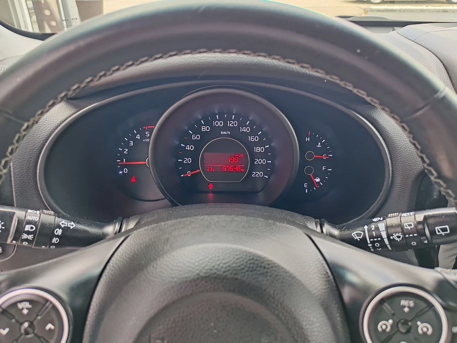 Kia Soul 1.6crdi Euro6b 67000km, снимка 14 - Автомобили и джипове - 54982301