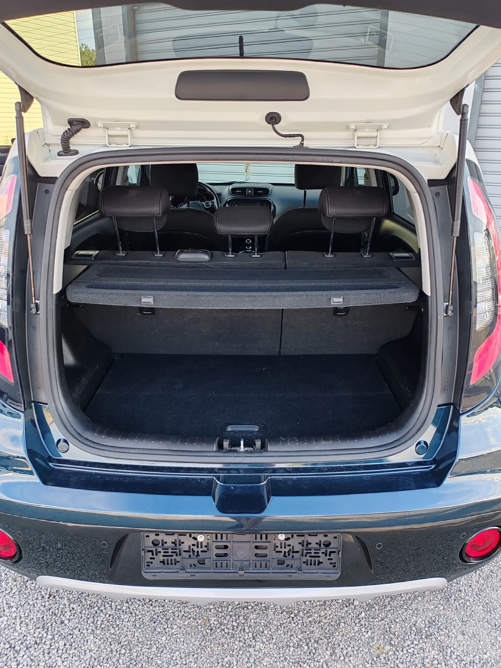 Kia Soul 1.6crdi Euro6b 67000km, снимка 15 - Автомобили и джипове - 54982301
