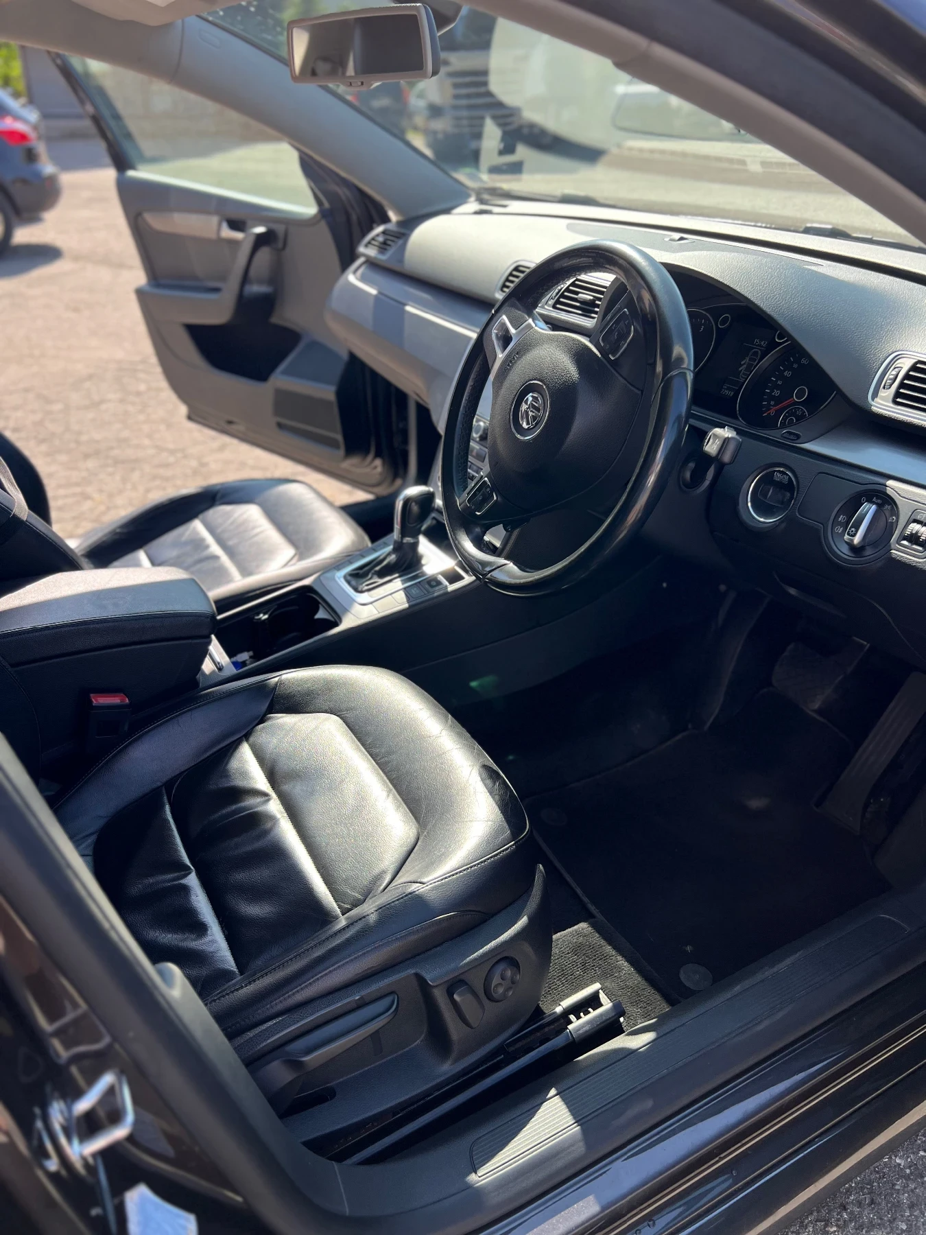 VW Passat 2.0 Blue motion TDI DSG , снимка 8 - Автомобили и джипове - 55060712