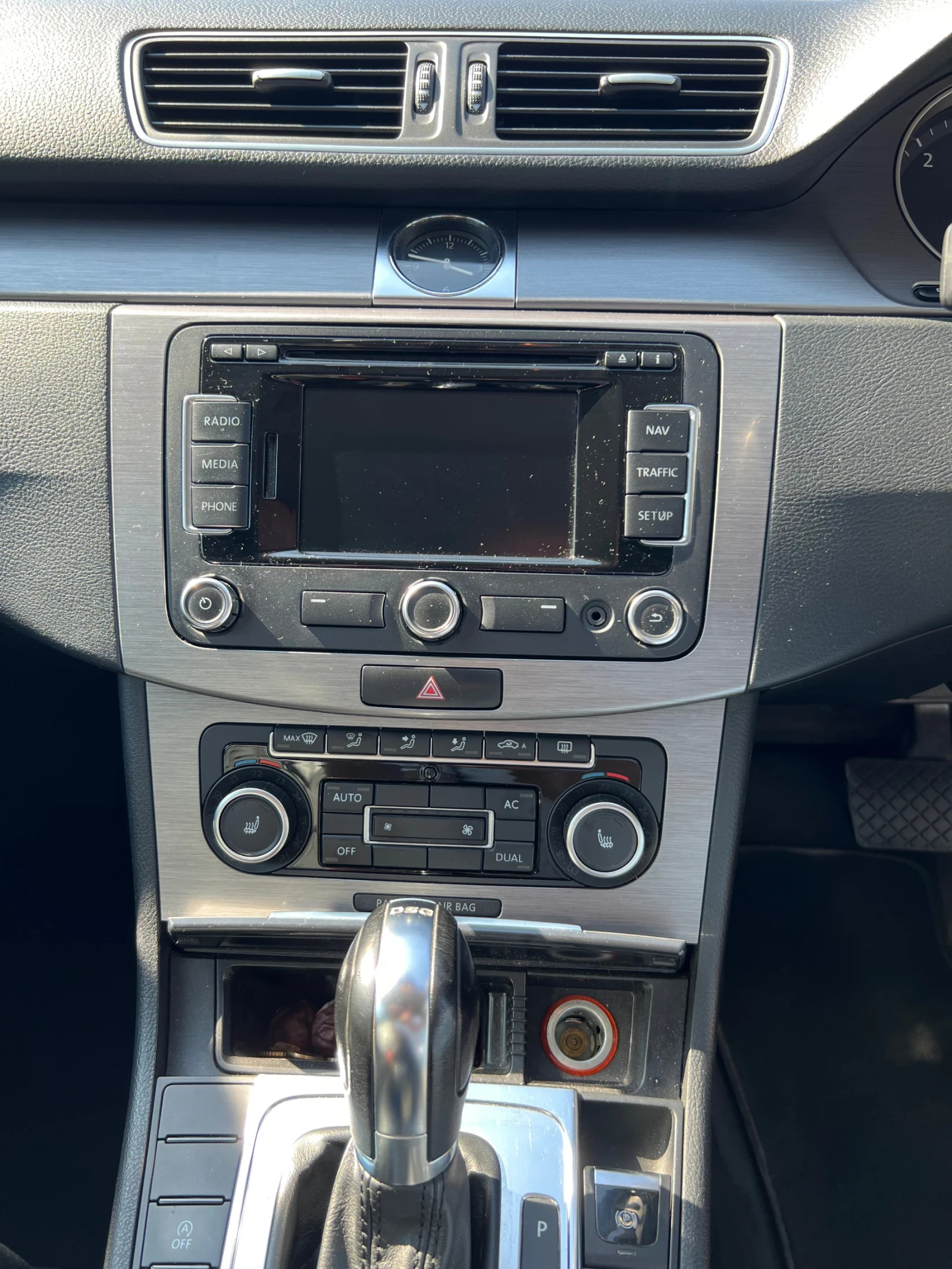VW Passat 2.0 Blue motion TDI DSG , снимка 14 - Автомобили и джипове - 55060712