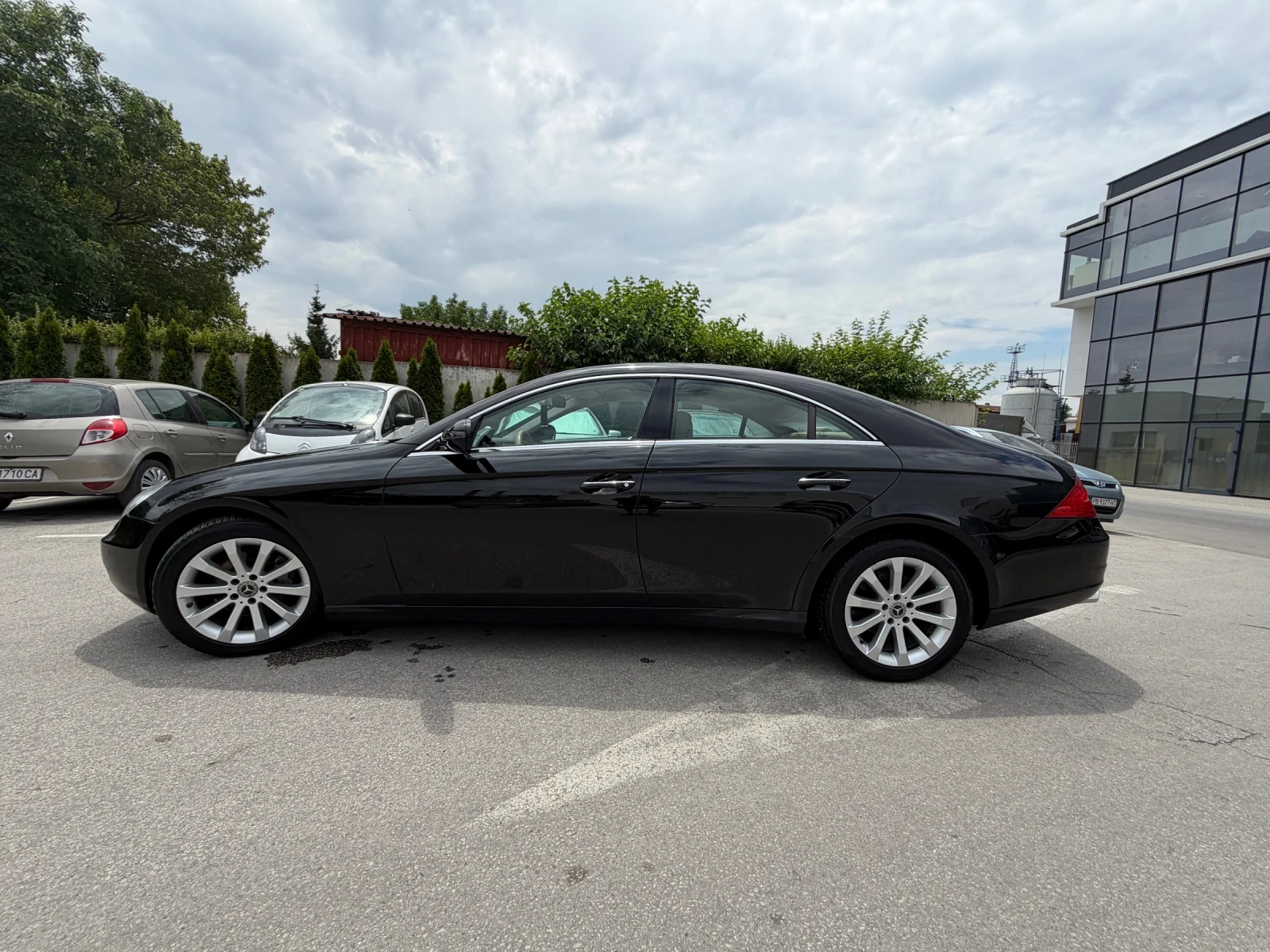 Mercedes-Benz CLS 320, снимка 8 - Автомобили и джипове - 55067095
