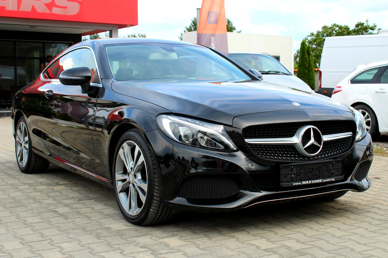 Mercedes-Benz C 220 COUPE* 9G* СОБСТВЕН ЛИЗИНГ* СЕРВИЗНА ИСТОРИЯ, снимка 2 - Автомобили и джипове - 55213132