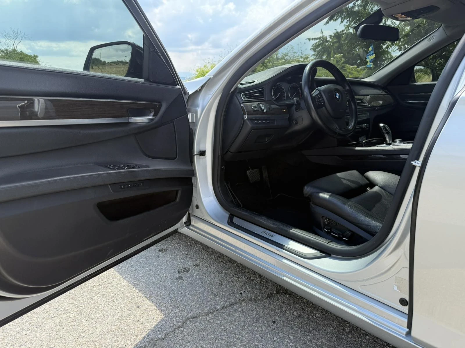 BMW 730 3.0D 245к.с., снимка 14 - Автомобили и джипове - 55222112