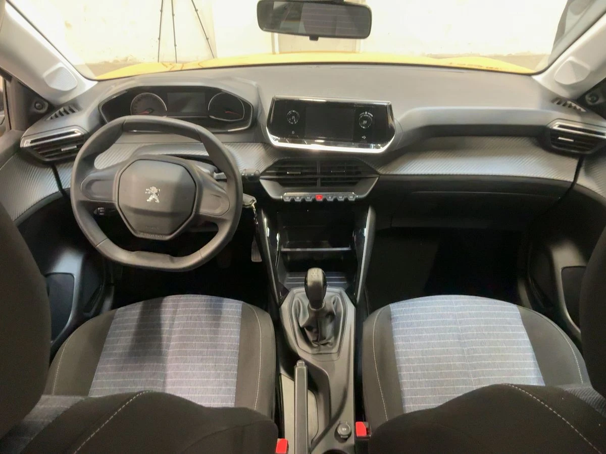 Peugeot 208 1.2 PureTech Like, снимка 10 - Автомобили и джипове - 55277549