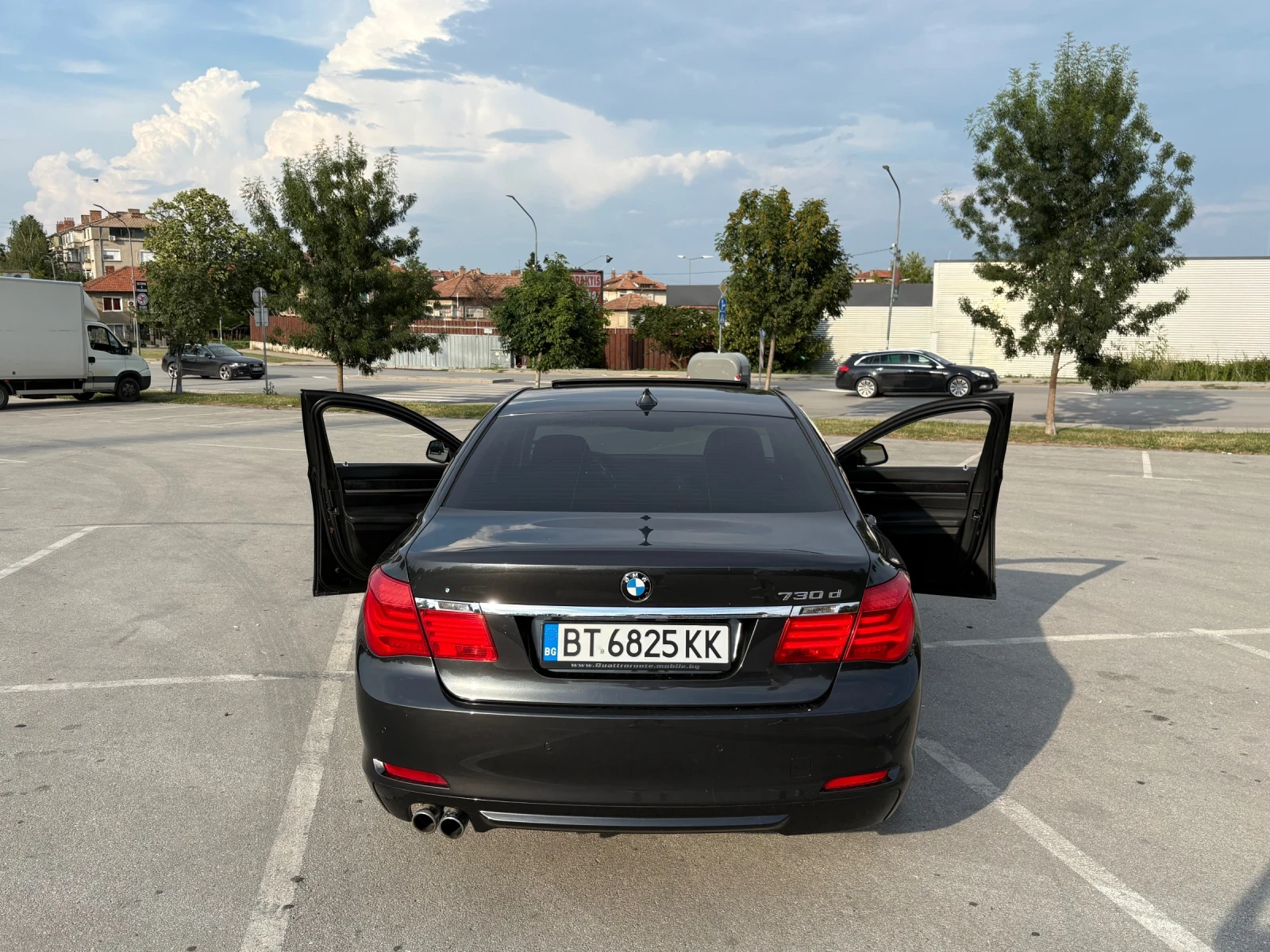 BMW 730, снимка 4 - Автомобили и джипове - 55316184