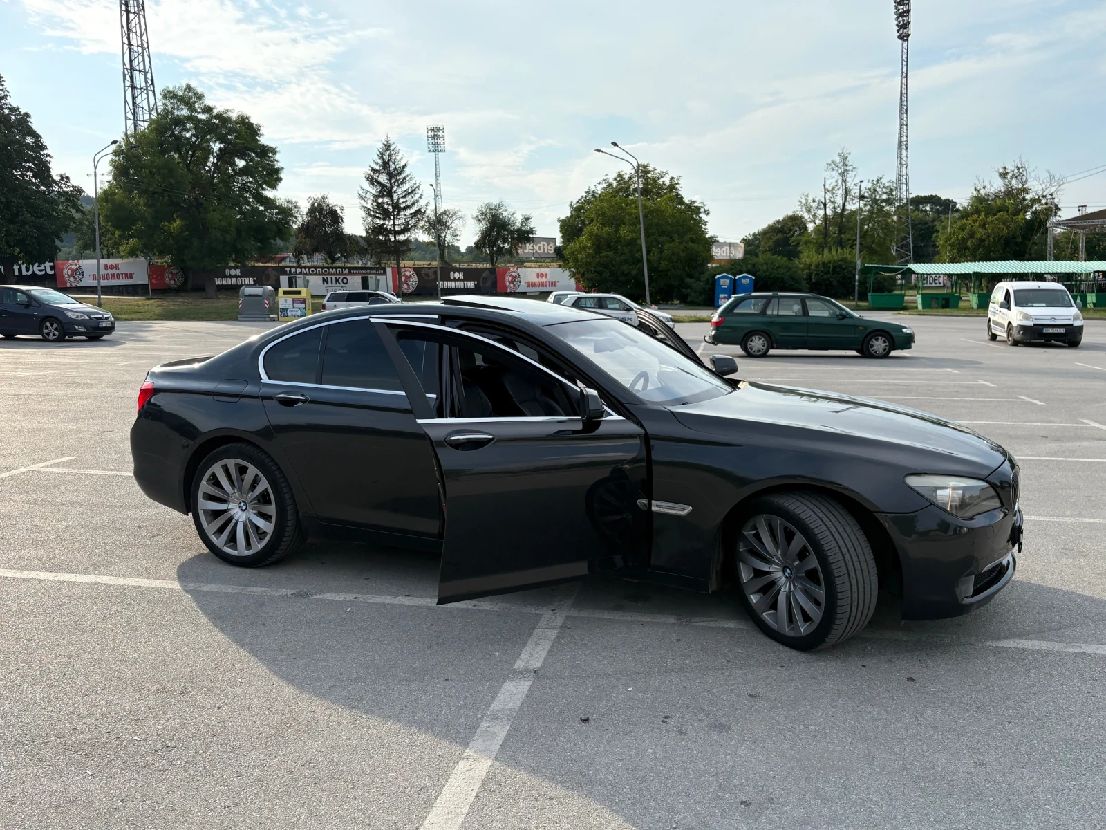 BMW 730, снимка 3 - Автомобили и джипове - 55316184