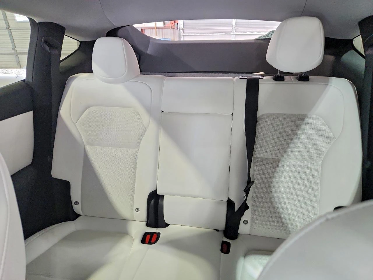 Tesla Model Y JUNIPER DUAL MOTOR LONG RANGE AWD ТЕРМОПОМПА* , снимка 10 - Автомобили и джипове - 55393236