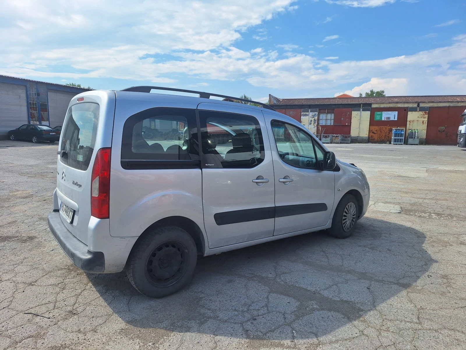 Citroen Berlingo 1.6 hdi, снимка 2 - Автомобили и джипове - 55669380