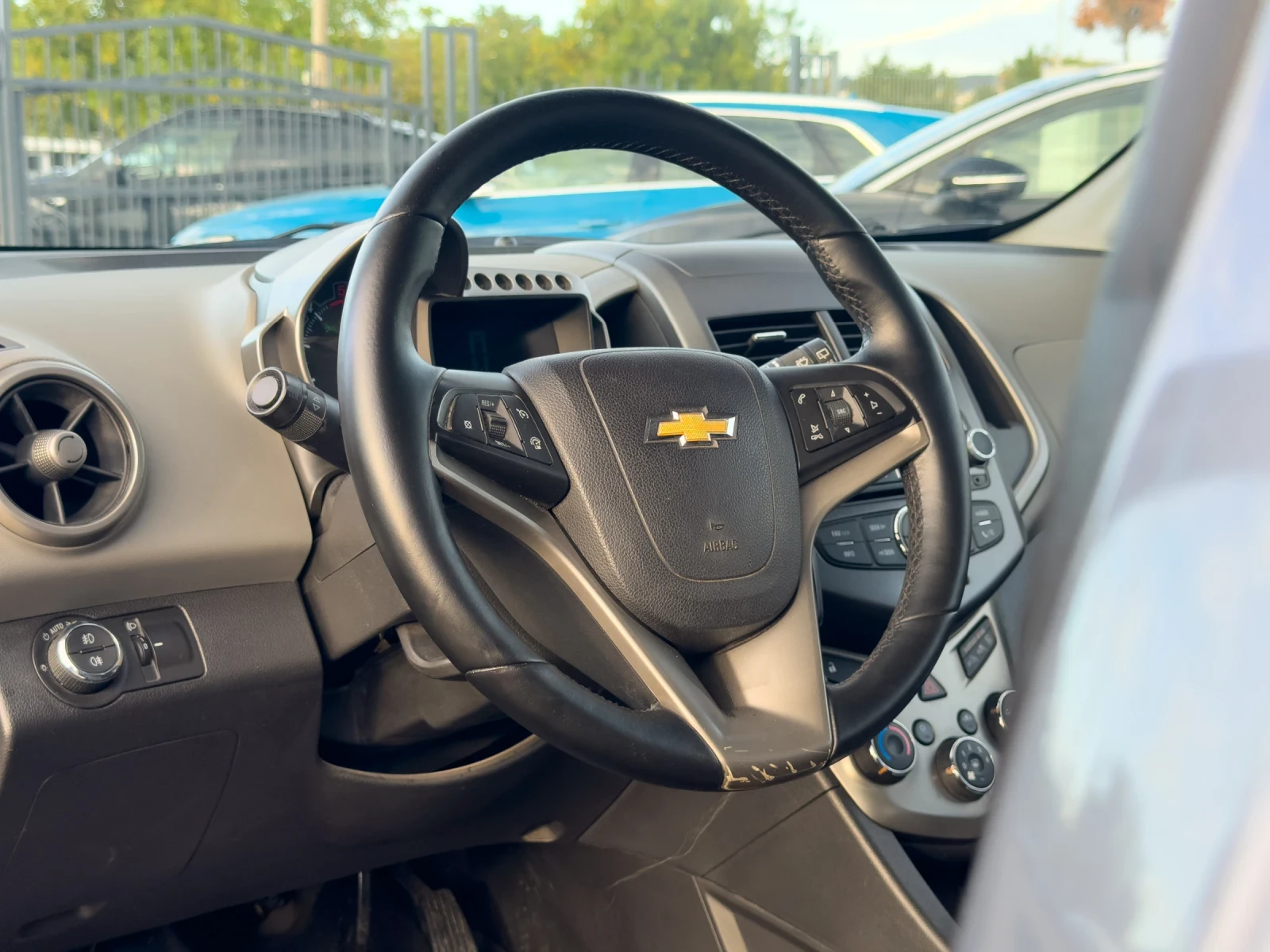 Chevrolet Aveo 1.3 CDTi- 95k.c., снимка 8 - Автомобили и джипове - 56083085