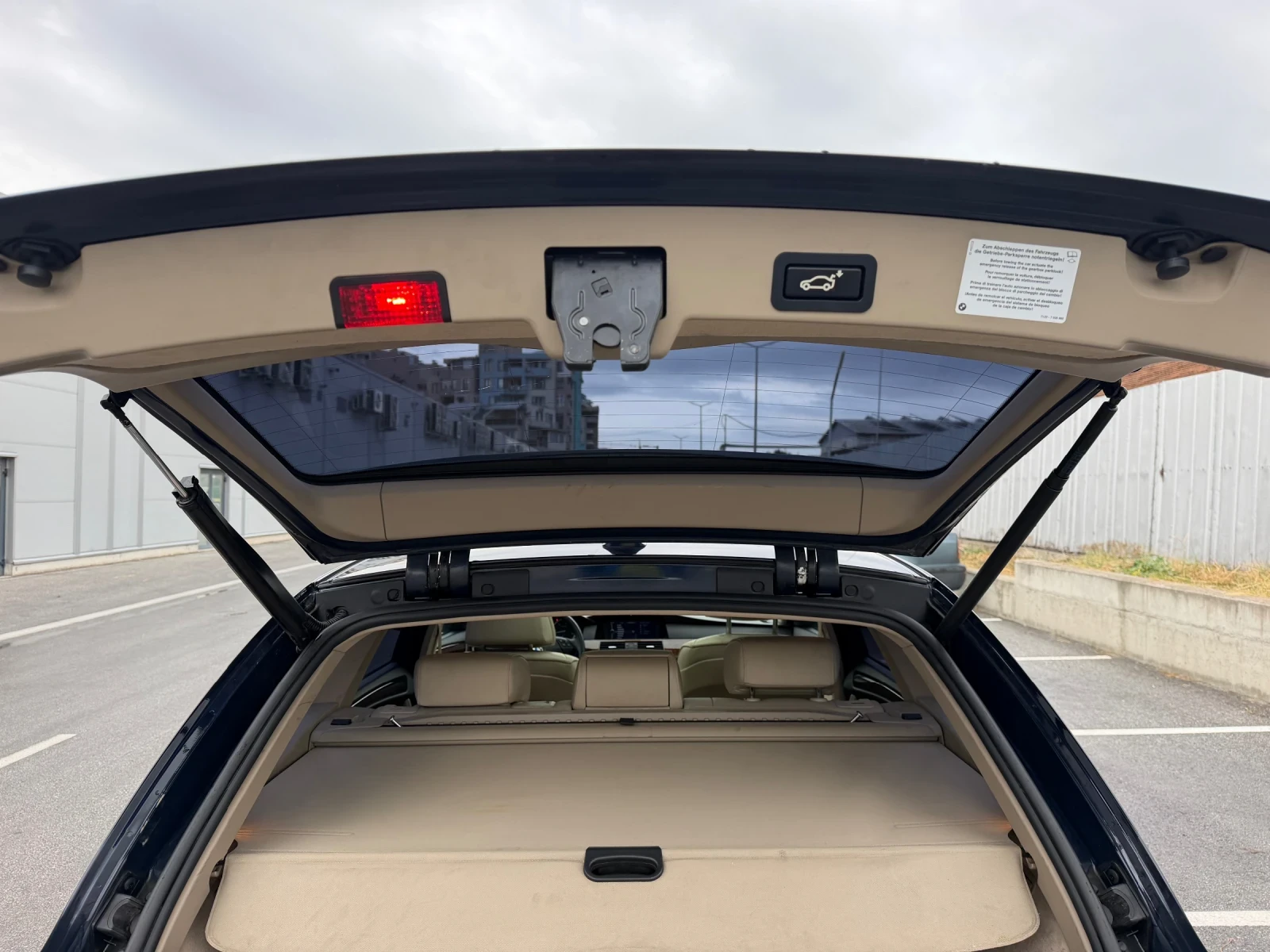BMW 530 XD, снимка 10 - Автомобили и джипове - 56238744