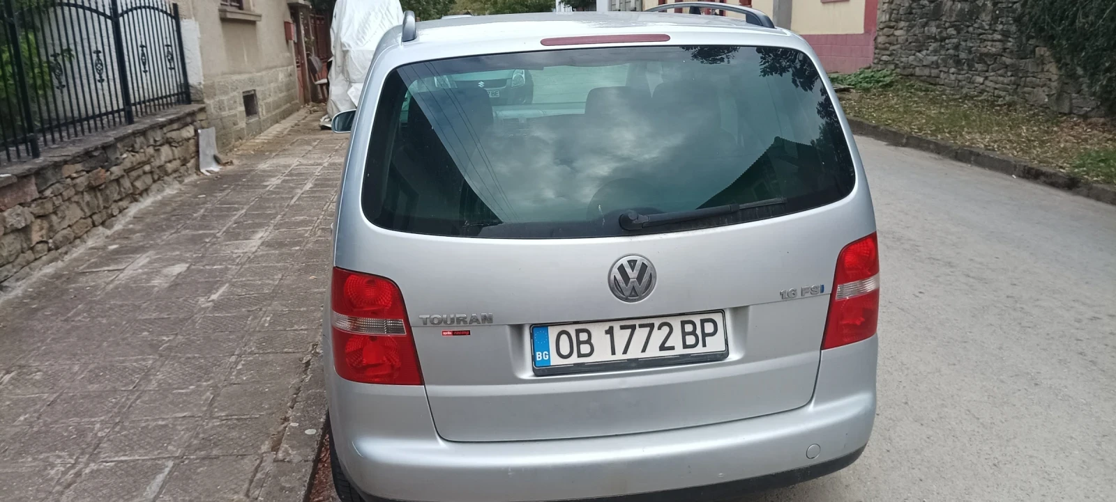 VW Touran, снимка 10 - Автомобили и джипове - 56238778