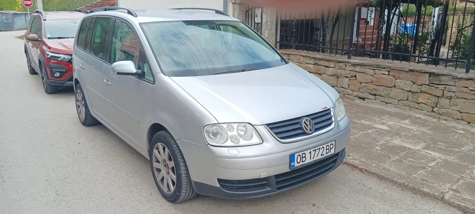 VW Touran, снимка 6 - Автомобили и джипове - 56238778