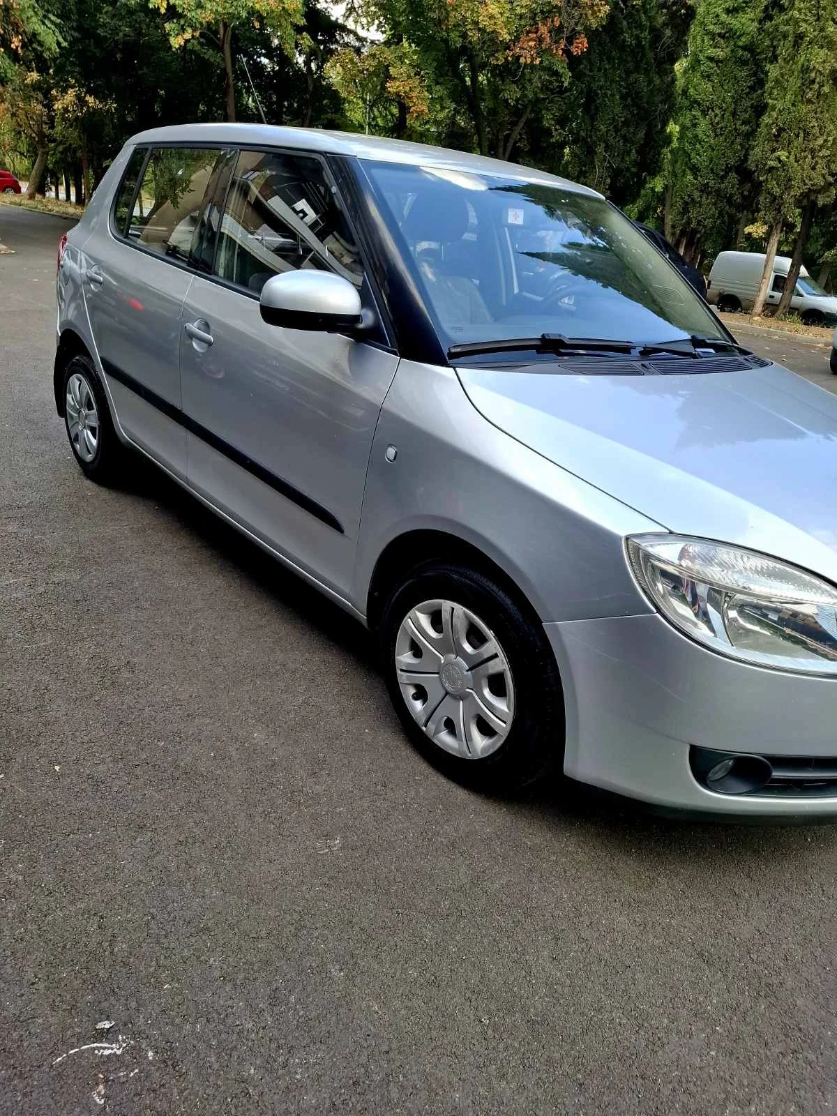 Skoda Fabia 1.2, снимка 2 - Автомобили и джипове - 56635778