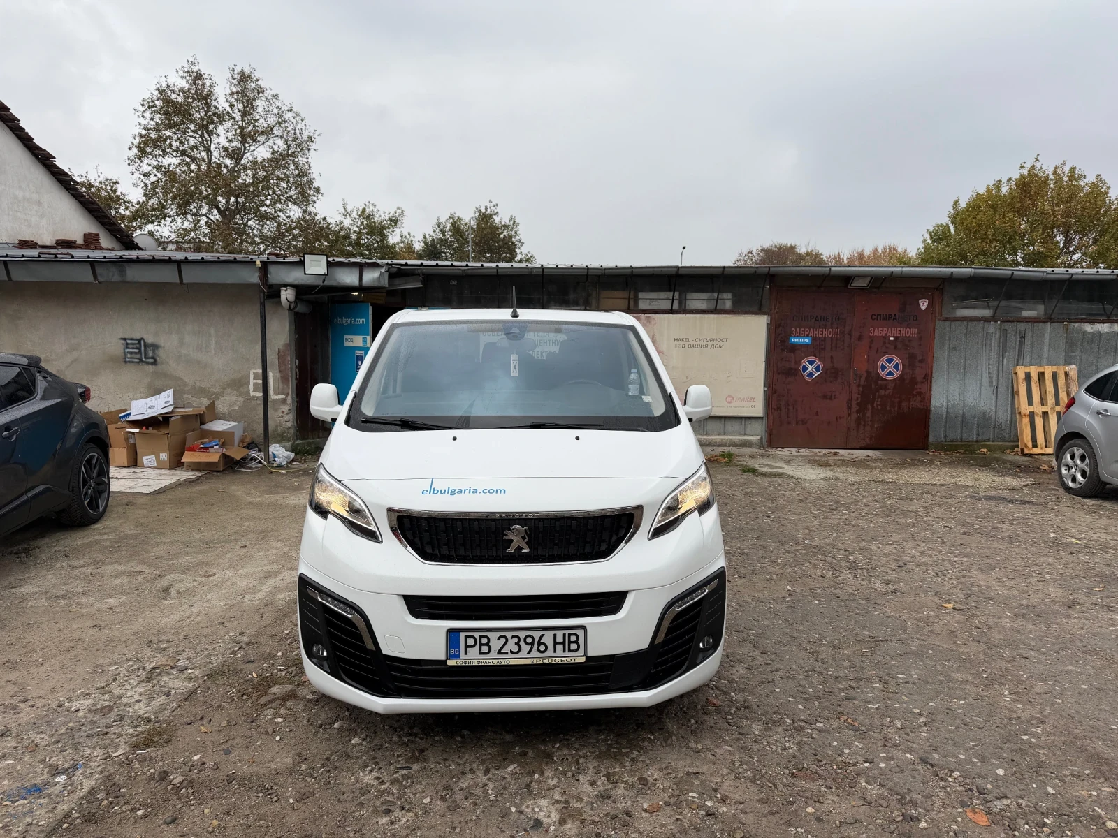 Peugeot Traveler