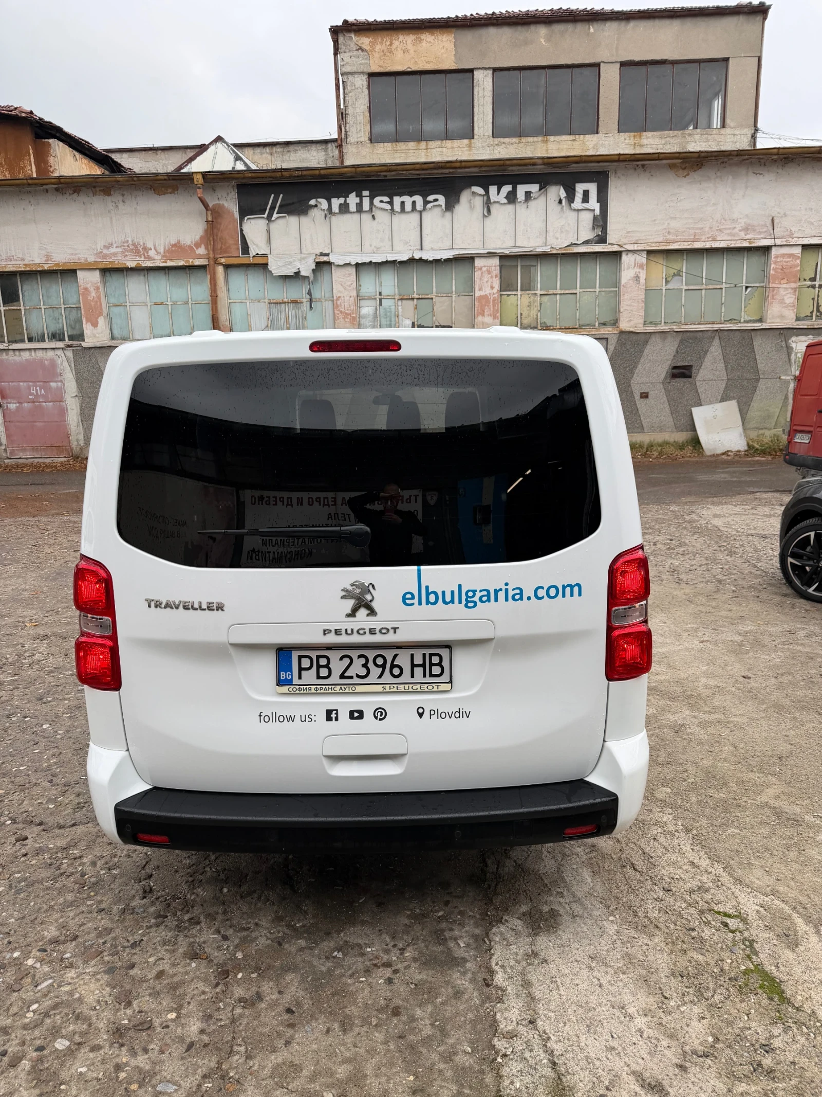 Peugeot Traveler, снимка 4 - Автомобили и джипове - 56734871