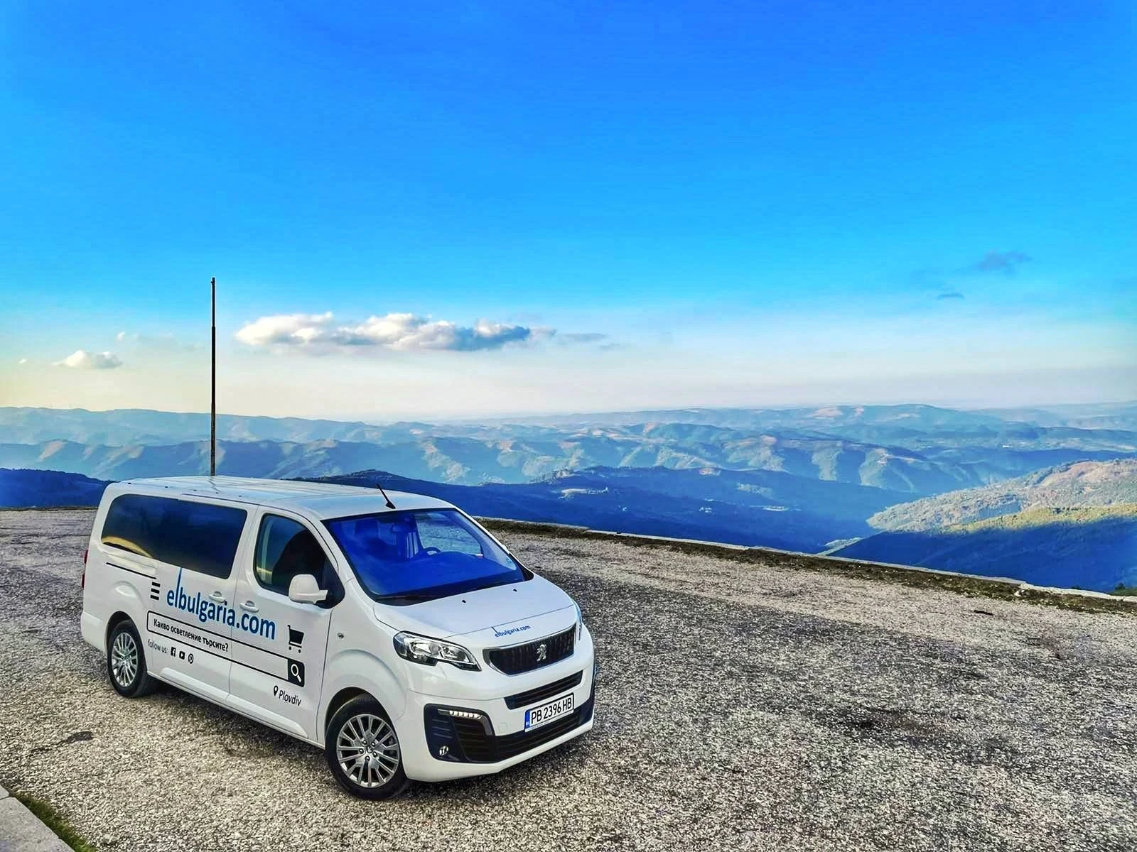 Peugeot Traveler, снимка 16 - Автомобили и джипове - 56734871