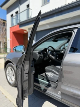 Porsche Macan S - 48700 лв. / 24899.91 € - 54702294 6