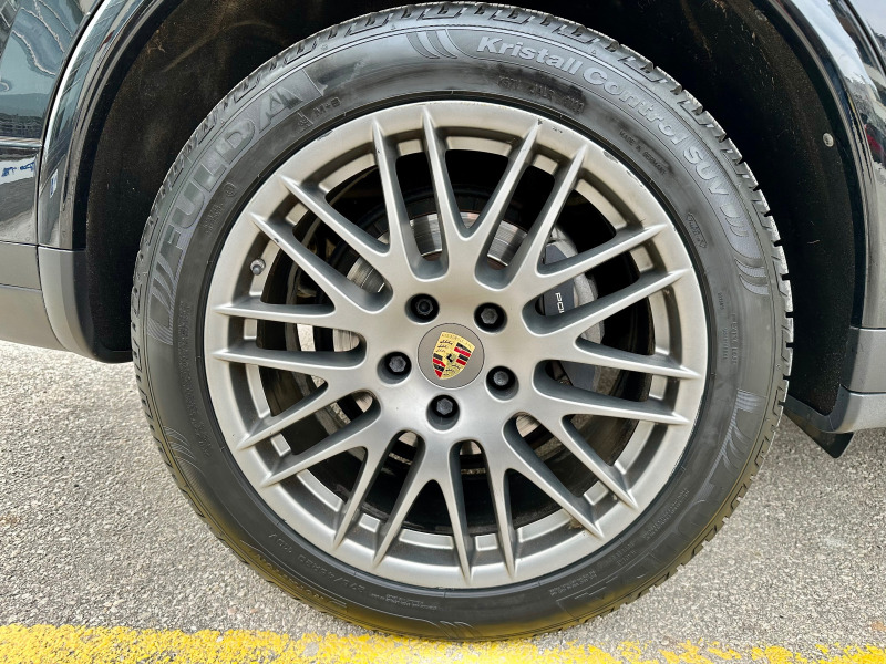 Porsche Cayenne Platinum Edition, снимка 10 - Автомобили и джипове - 44996568