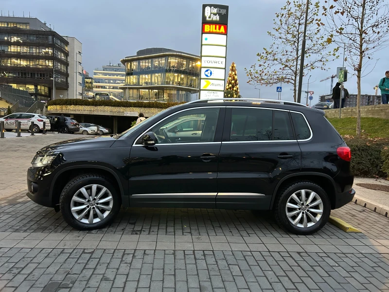 VW Tiguan 5N, снимка 4 - Автомобили и джипове - 52700225