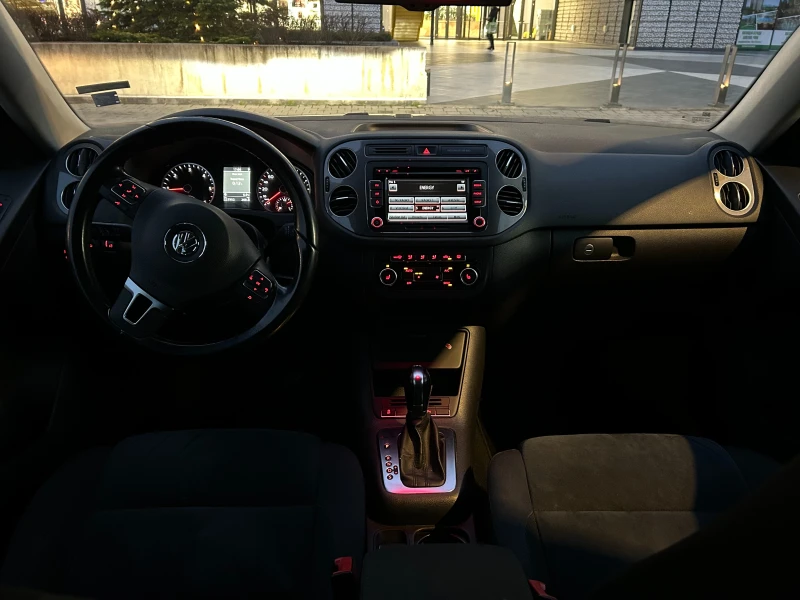 VW Tiguan 5N, снимка 9 - Автомобили и джипове - 52700225